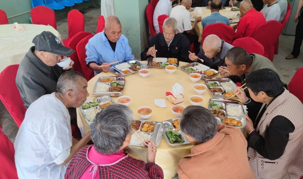老年食堂2